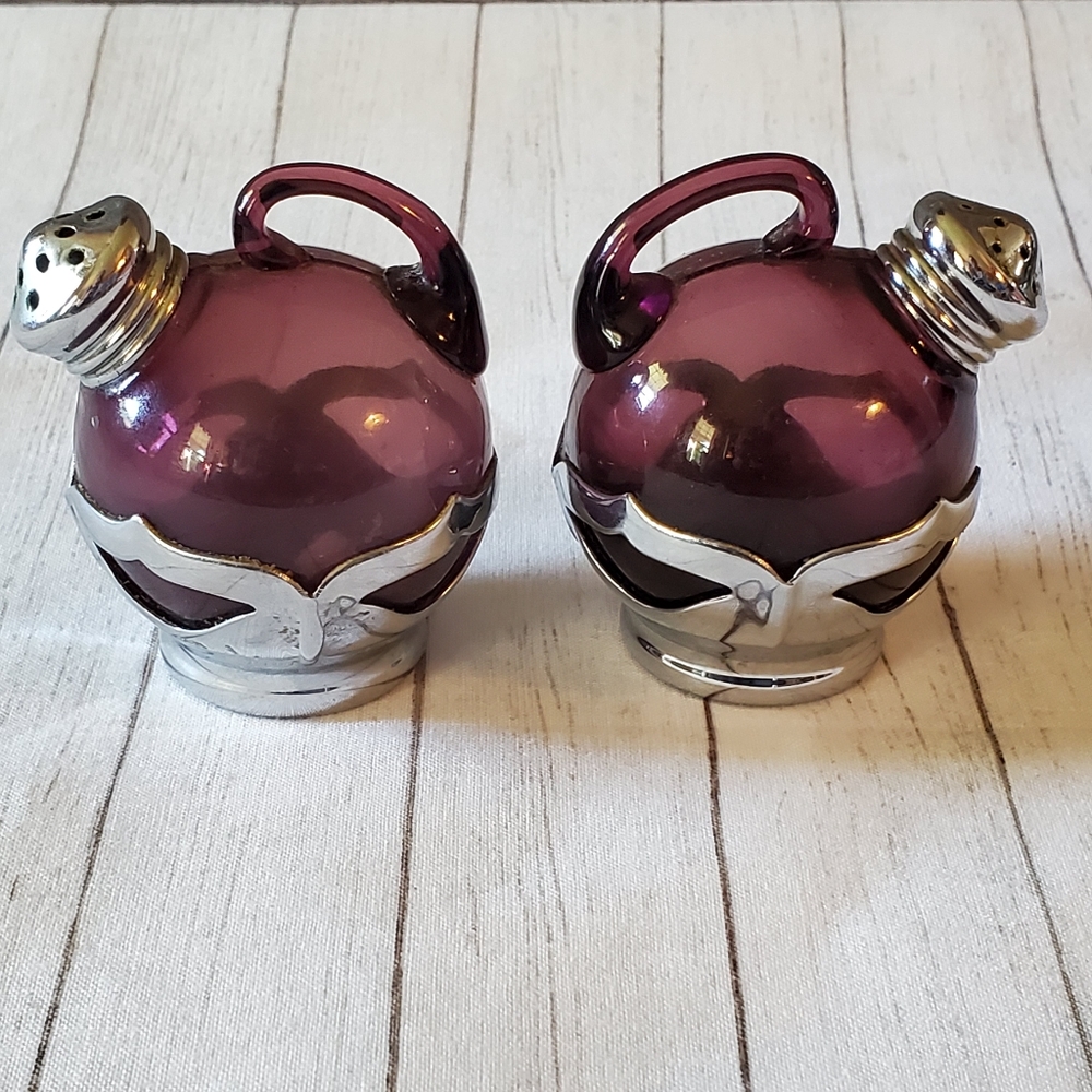 Vintage Art Deco Salt and Pepper Amethyst Glass